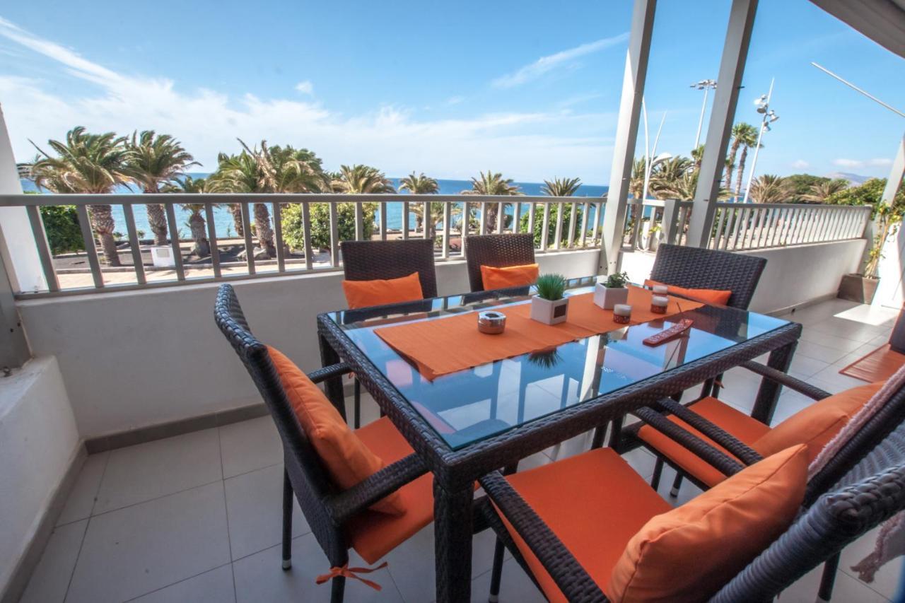 Casa Atlantico On The Front Line With Amazing Sea Views Appartement Puerto del Carmen  Buitenkant foto