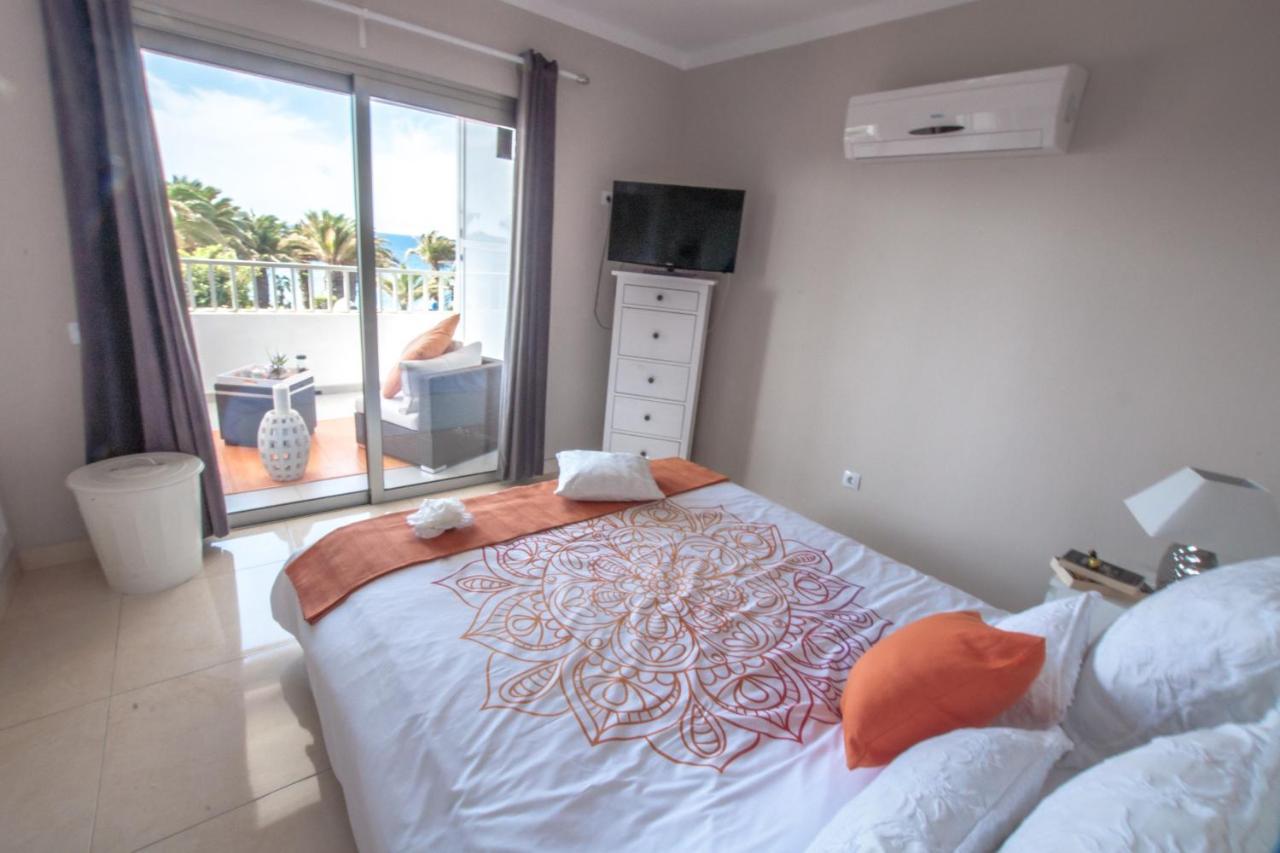 Casa Atlantico On The Front Line With Amazing Sea Views Appartement Puerto del Carmen  Buitenkant foto